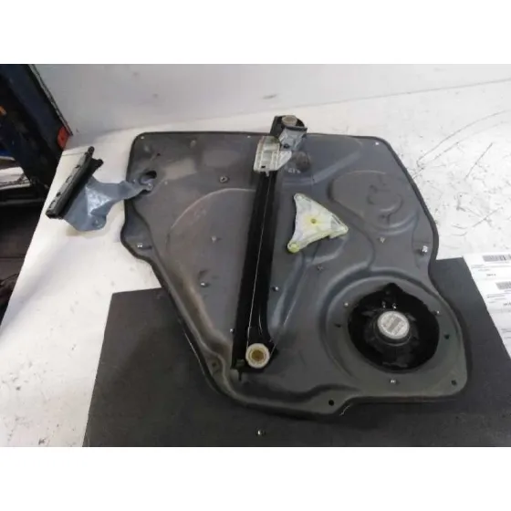Elevalunas Trasero Derecho para Mercedes-Benz Clase B (W245)