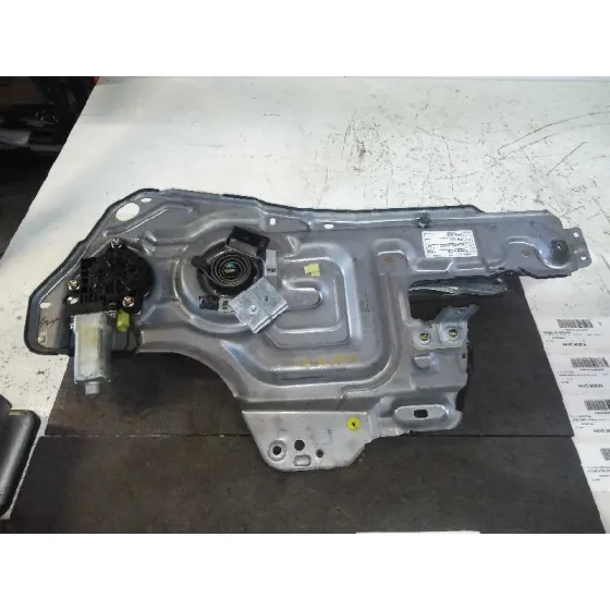 Elevalunas Delantero Izquierdo para Hyundai Trajet (Fo)