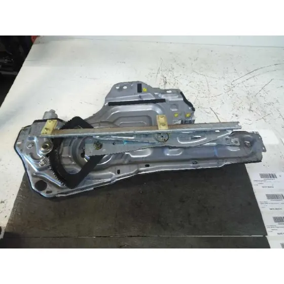 Elevalunas Delantero Izquierdo para Hyundai Trajet (Fo)