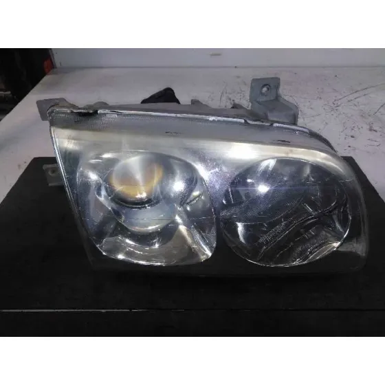 Faro Derecho para Hyundai Trajet (Fo)