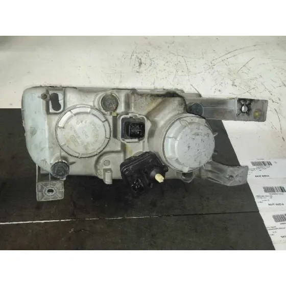 Faro Izquierdo para Hyundai Trajet (Fo)