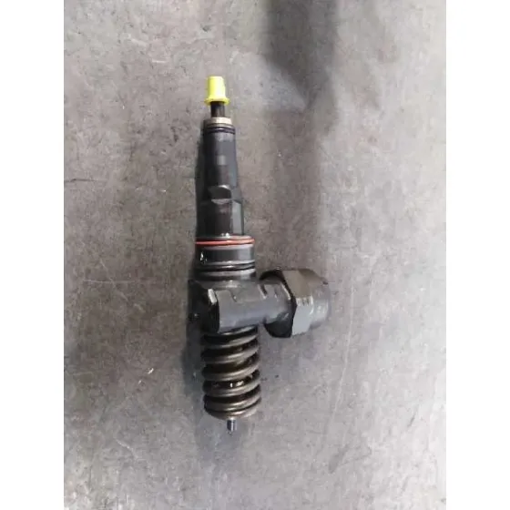 Inyector para Volkswagen Passat Berlina (3B3)