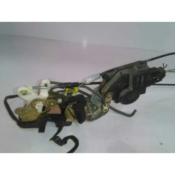 Cerradura Puerta Trasera Izquierda para Hyundai Trajet (Fo)