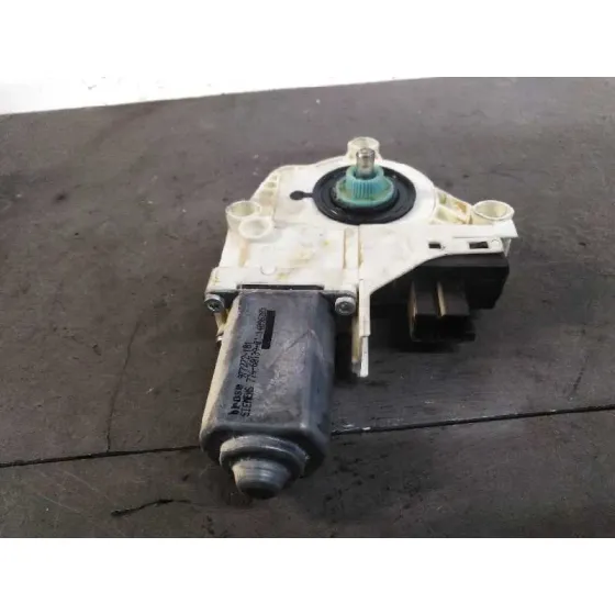 Motor Elevalunas Trasero Derecho para Audi Q7 (4L)