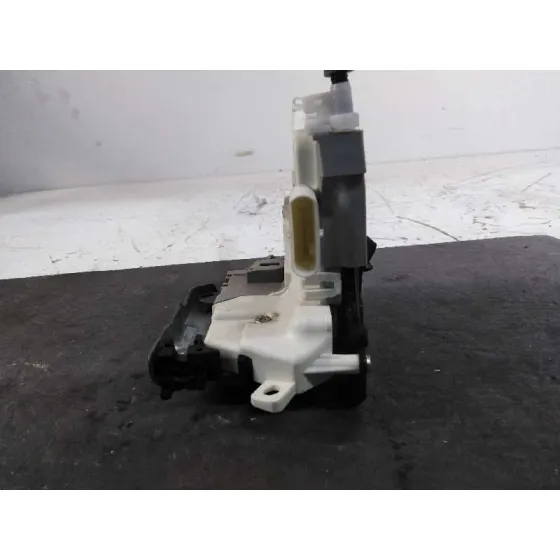 Cerradura Puerta Trasera Derecha para Audi A4 Berlina (8W2)