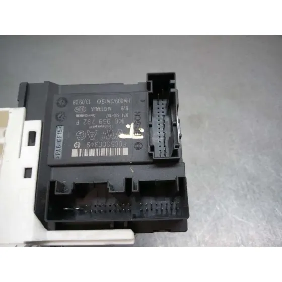Motor Elevalunas Delantero Izquierdo para Volkswagen Passat Cc (357)