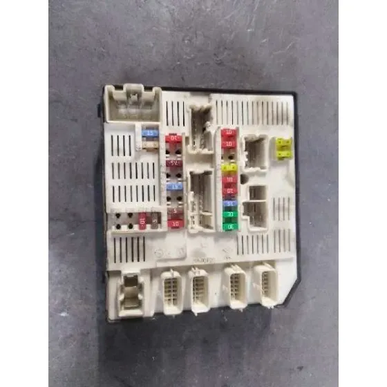 Caja Reles / Fusibles para Renault Laguna Iii