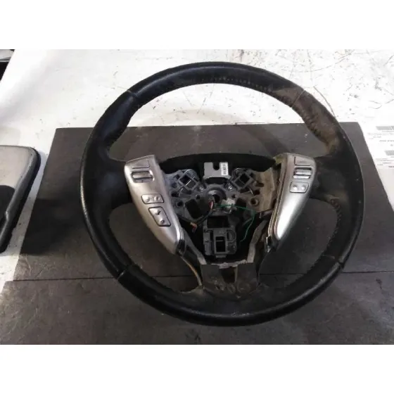 Volante para Nissan Note