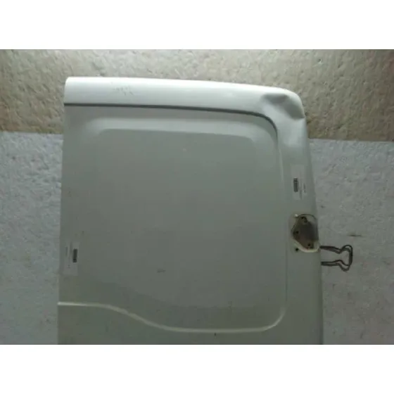 Porton Trasero Derecho para Nissan Interstar Mod. 04 (X70)