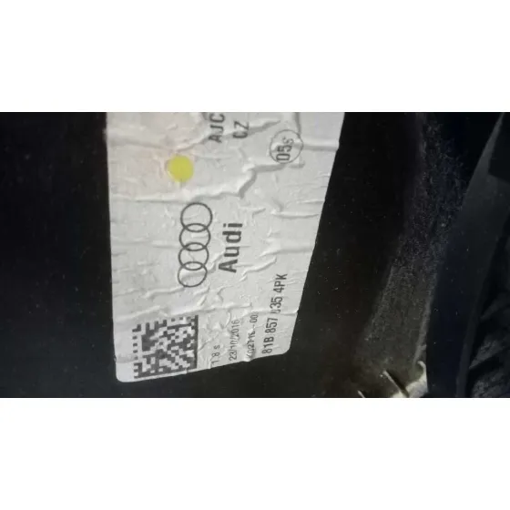 Guantera para Audi Q2 (Gab)