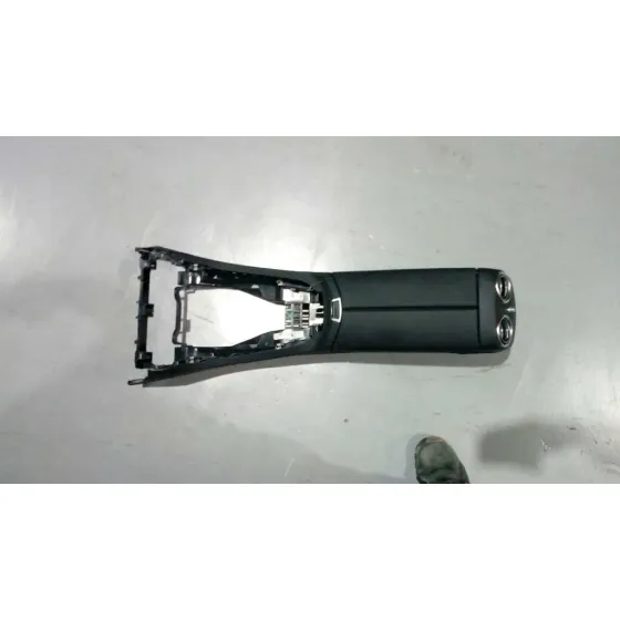 Consola Central para Mercedes-Benz Clase E Lim. (W213)