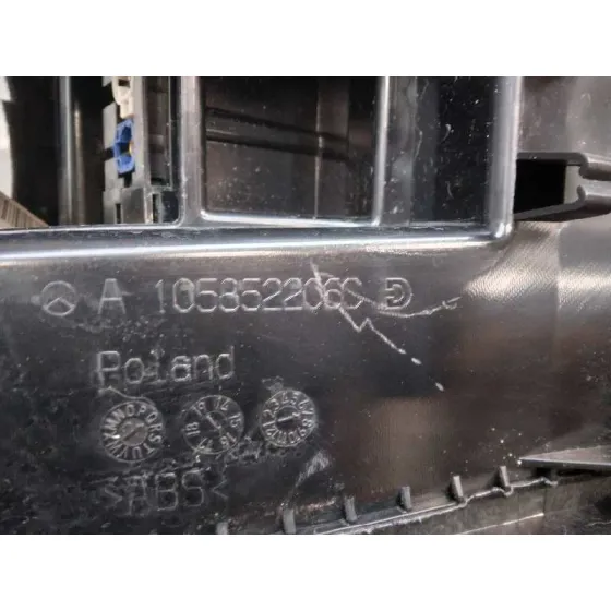 Consola Central para Mercedes-Benz Clase E Lim. (W213)
