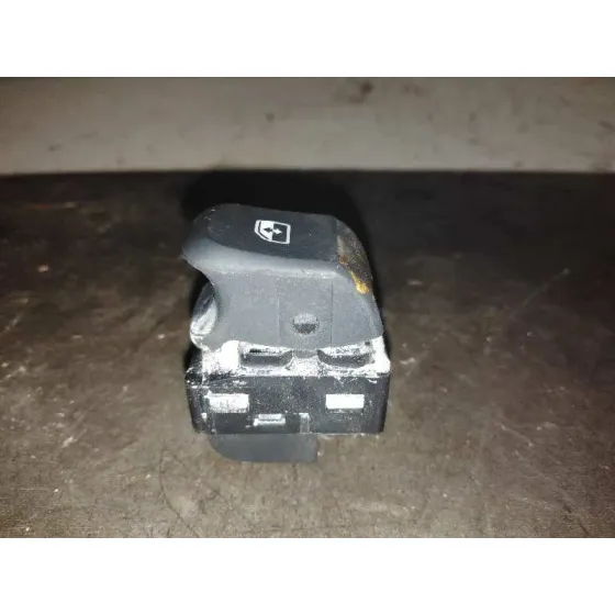 Mando Elevalunas Delantero Derecho para Audi Q2 (Gab)