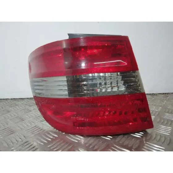 Piloto Trasero Izquierdo para Mercedes-Benz Clase B (W245)