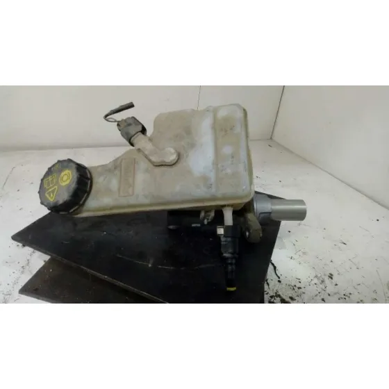 Bomba Freno para Ford Focus Lim. (Cb8)
