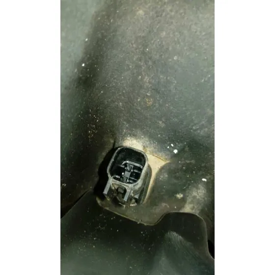 Mangueta Delantera Izquierda para Ford Focus Lim. (Cb8)