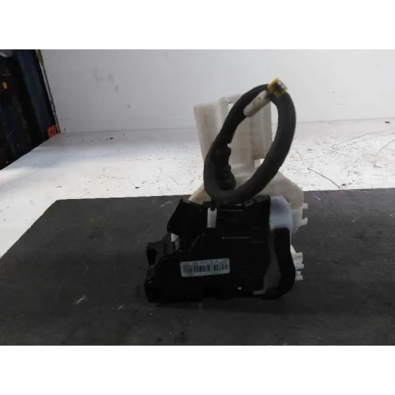 Cerradura Puerta Delantera Derecha para Kia Carens ( )