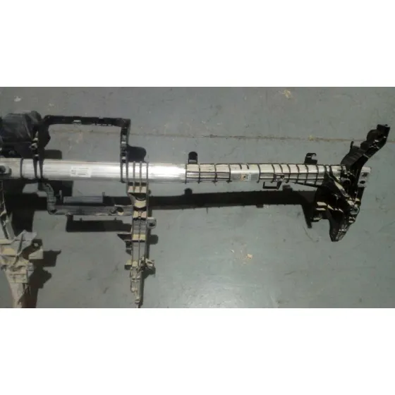 Soporte para Mercedes-Benz Clase E Lim. (W213)