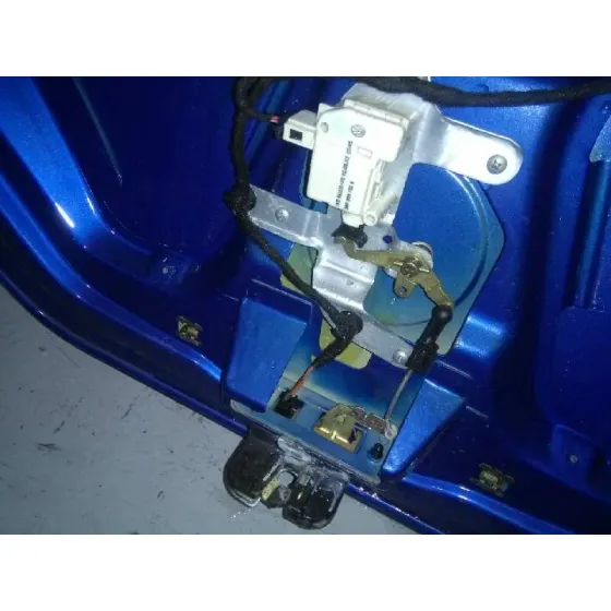 Porton Trasero para Volkswagen New Beetle (9C1/1C1)