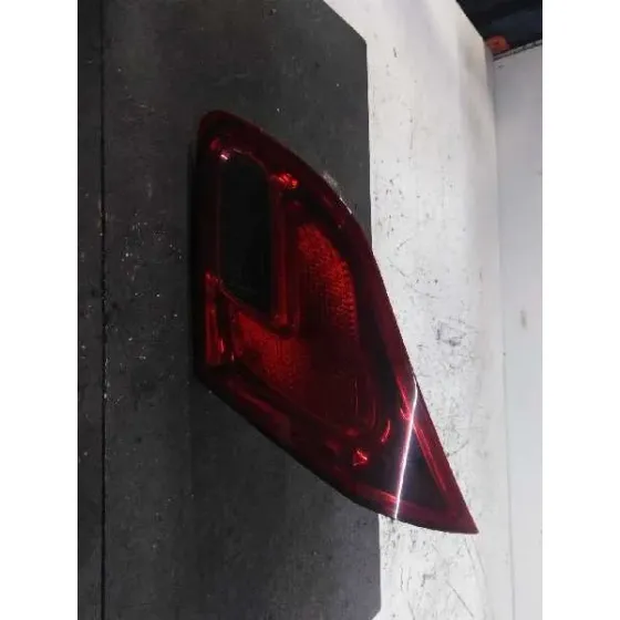 Piloto Trasero Derecho Interior para Opel Astra J Lim.