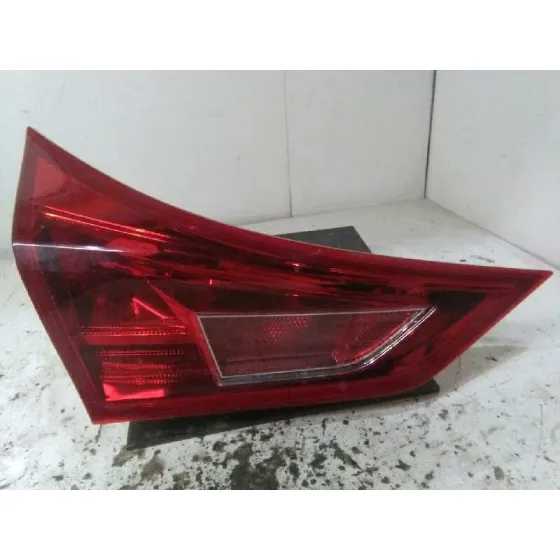 Piloto Trasero Izquierdo Interior para Toyota Auris