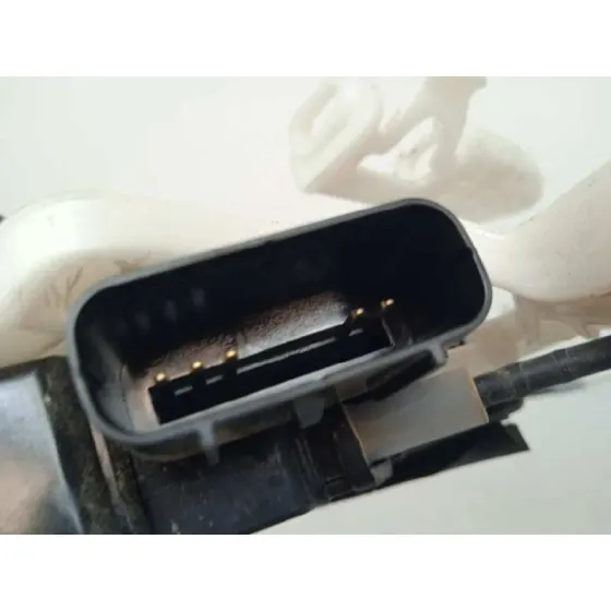 Cerradura Puerta Trasera Derecha para Kia Carens ( )