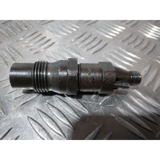 Inyector para Renault Rapid/Express (F40)