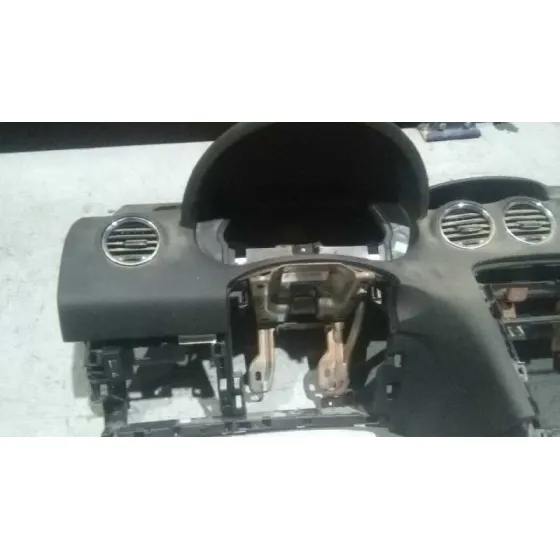 Salpicadero para Peugeot 308