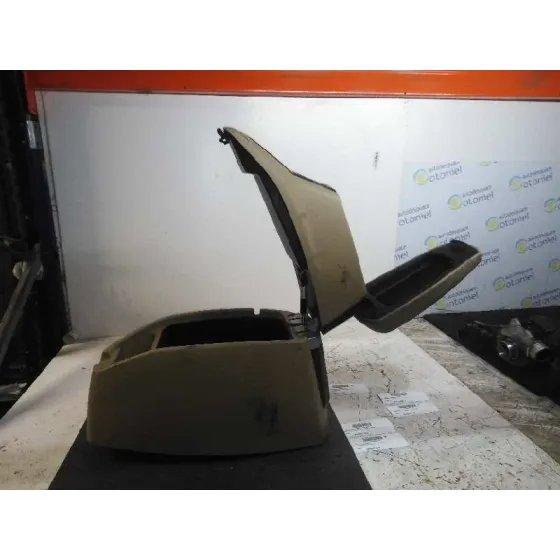 Apoyabrazos Central para Ssangyong Rodius