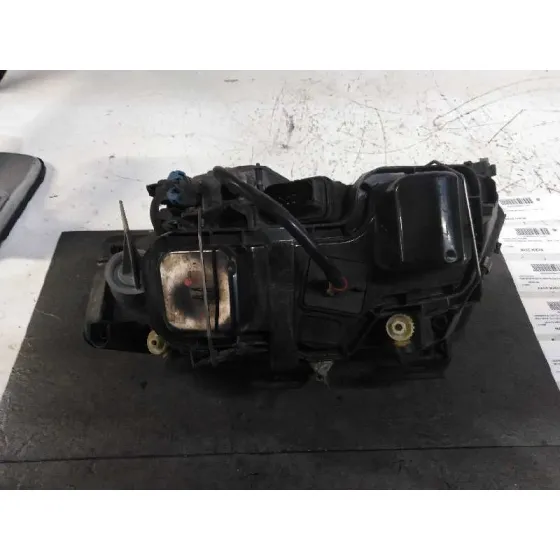 Faro Derecho para Audi A6 Berlina (4B2)