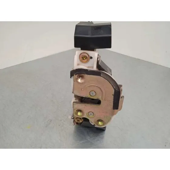 Cerradura Puerta Trasera Derecha para Mitsubishi Colt Berlina 5 (Z30A)