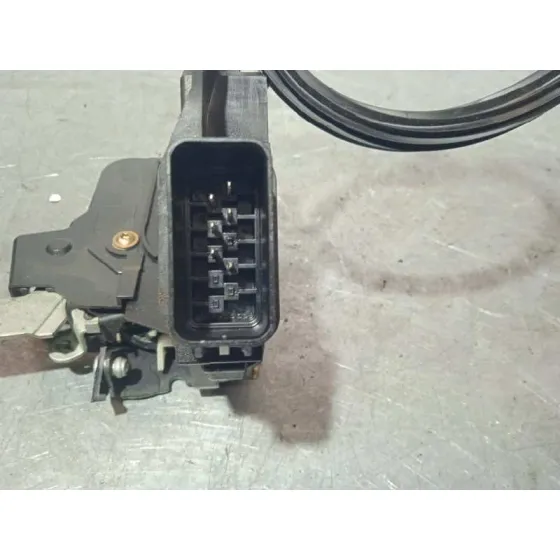 Cerradura Puerta Trasera Derecha para Ford Focus Berlina (Cap)