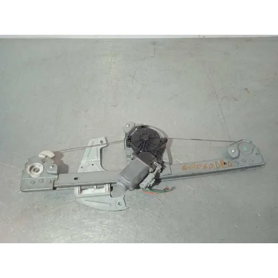 Elevalunas Delantero Derecho para Toyota Aygo (Kgb/Wnb)