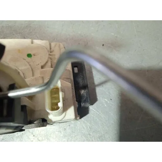 Cerradura Puerta Trasera Derecha para Mercedes-Benz Clase B (W246)