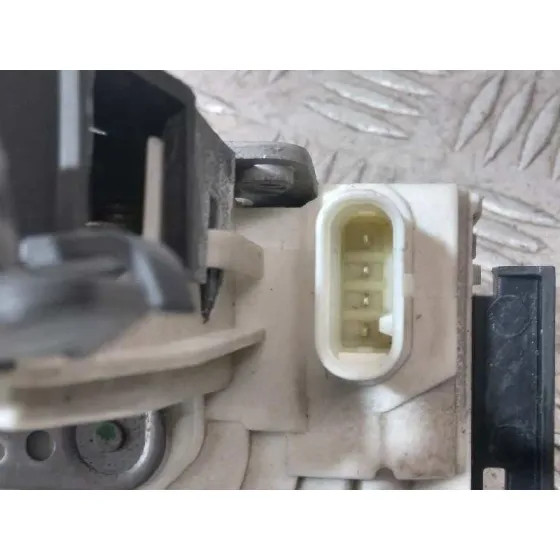 Cerradura Puerta Trasera Izquierda para Mercedes-Benz Clase B (W246)
