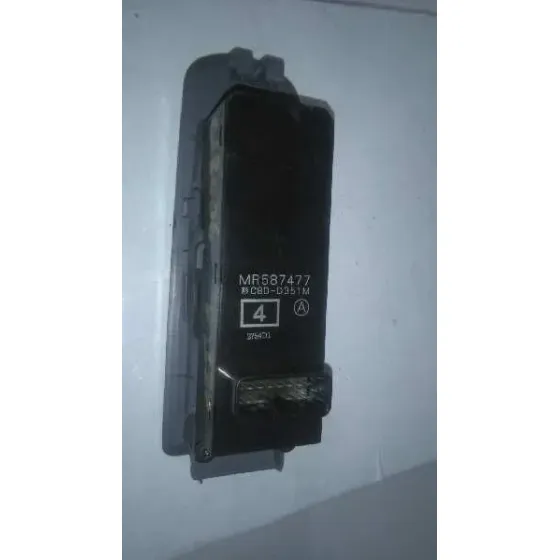 Mando Elevalunas Delantero Izquierdo para Mitsubishi Colt Berlina 5 (Z30A)