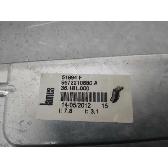 Elevalunas Delantero Derecho para Citroën C3 Picasso