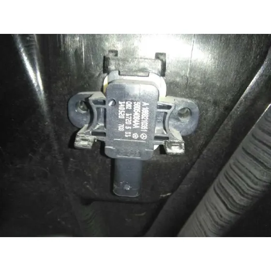 Elevalunas Delantero Izquierdo para Mercedes-Benz Clase Gla (W156)