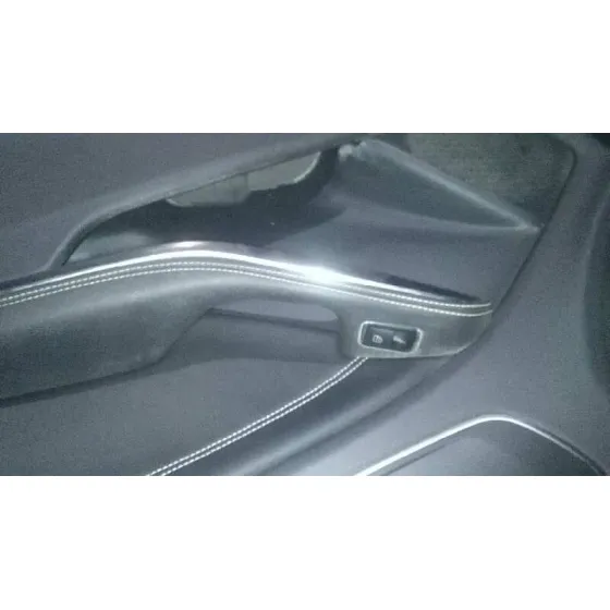 Juego Tapizados / Cartoneras para Mercedes-Benz Clase Gla (W156)