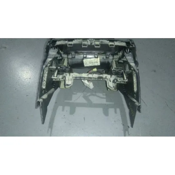 Apoyabrazos Central para Mercedes-Benz Clase Gla (W156)