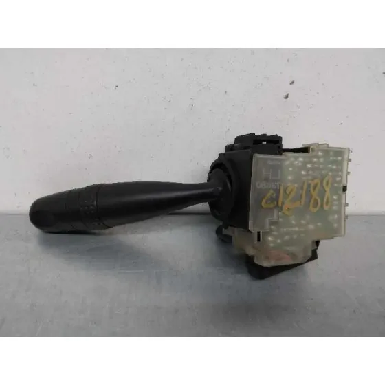 Mando Limpia para Toyota Corolla Verso (E12)