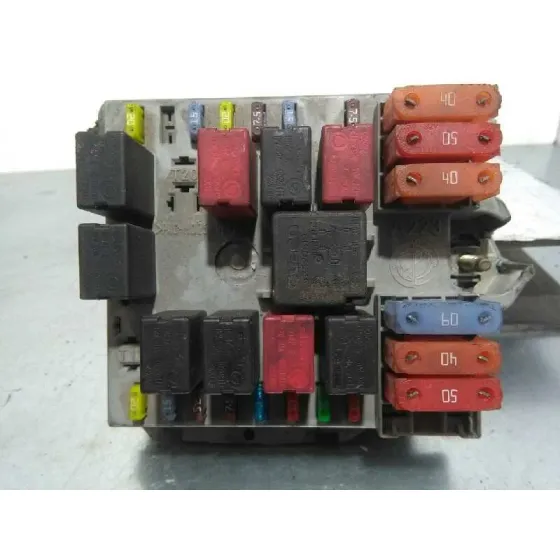 Caja Reles / Fusibles para Alfa Romeo 147 (190)