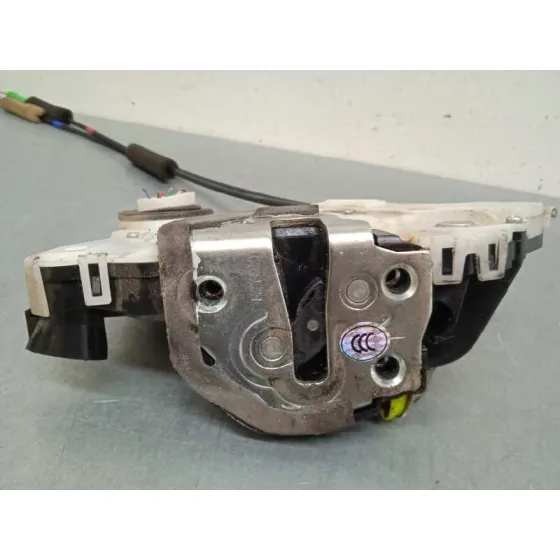 Cerradura Puerta Delantera Izquierda para Toyota Prius (Nhw30)