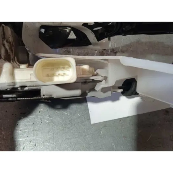 Cerradura Puerta Trasera Derecha para Volkswagen Passat Variant (365)