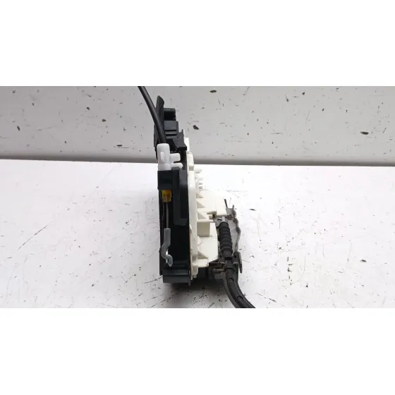 Cerradura Puerta Delantera Izquierda para Skoda Octavia Lim. (5E3)