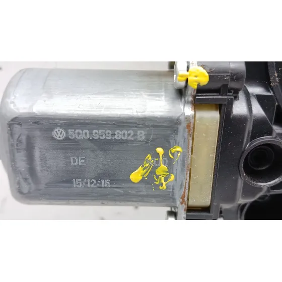 Elevalunas Delantero Derecho para Skoda Octavia Lim. (5E3)