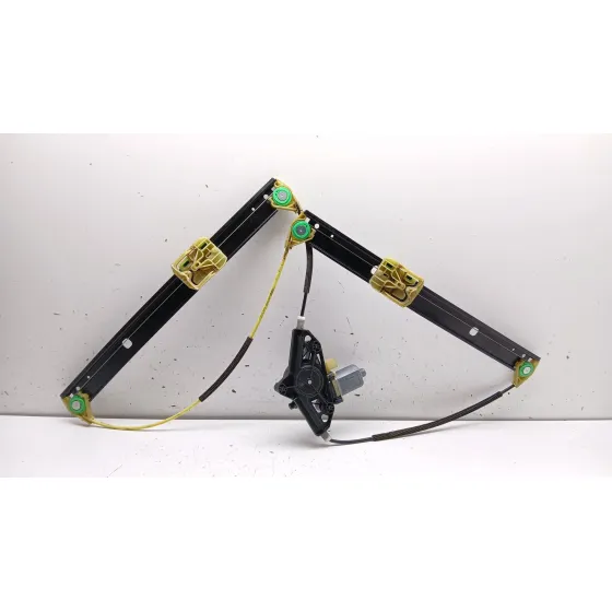 Elevalunas Delantero Derecho para Skoda Octavia Lim. (5E3)