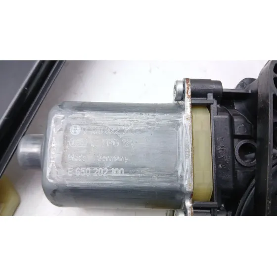 Elevalunas Delantero Derecho para Skoda Octavia Lim. (5E3)