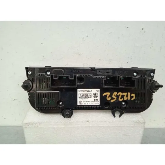 Mando Climatizador para Skoda Octavia Lim. (5E3)