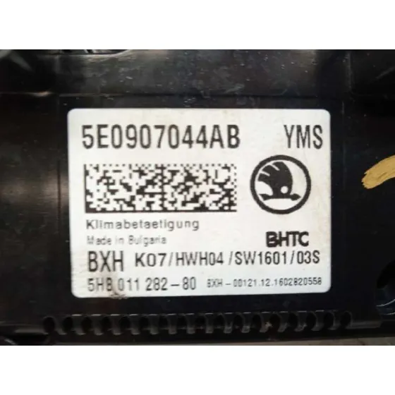 Mando Climatizador para Skoda Octavia Lim. (5E3)